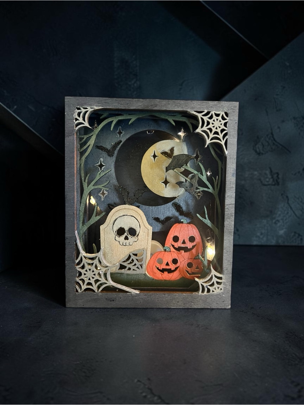 Halloween LED shadow boxes you choose - Picture 4 of 5